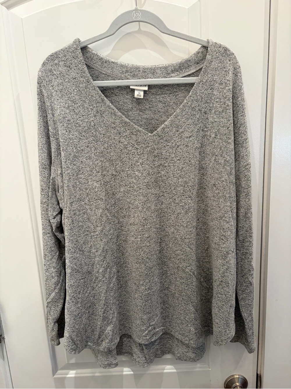 Ava & Viv Light Gray V-Neck Sweater